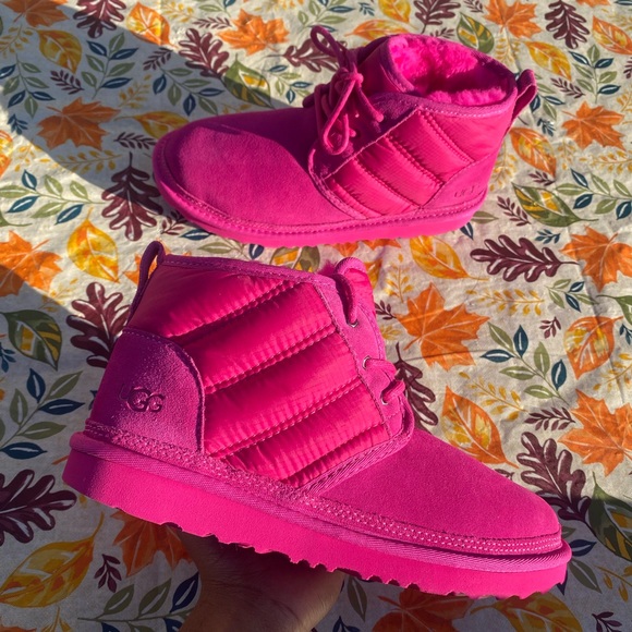 Bubblegum Barbie Pink Women’s UGG Neumel Boots - Picture 2 of 8